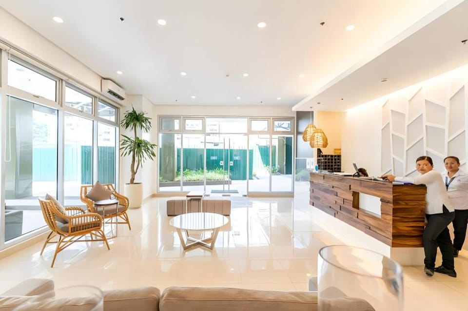 Brand New Stylish Condo Unit in Cebu IT Park Apartment in Lapu-Lapu City