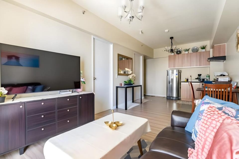Brand New Stylish Condo Unit in Cebu IT Park Apartment in Lapu-Lapu City