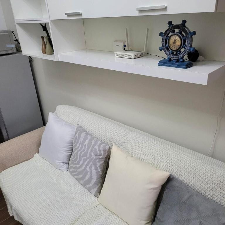 Panoramic View w/ Balcony Near Airport & Sky Way 2 Apartment in Pasay