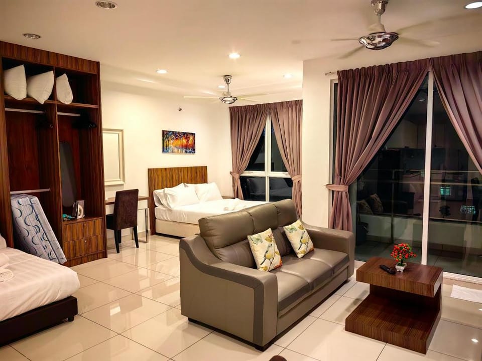 LS Spring Blossom Studio @ Mansion One Apartment in George Town