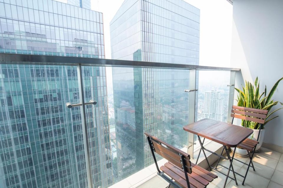 Investland - Vinhomes Metropolis two bedrooms Apartment in Hanoi