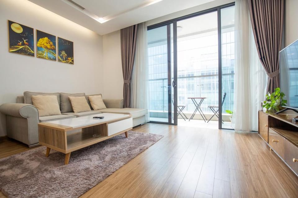Investland - Vinhomes Metropolis two bedrooms Apartment in Hanoi