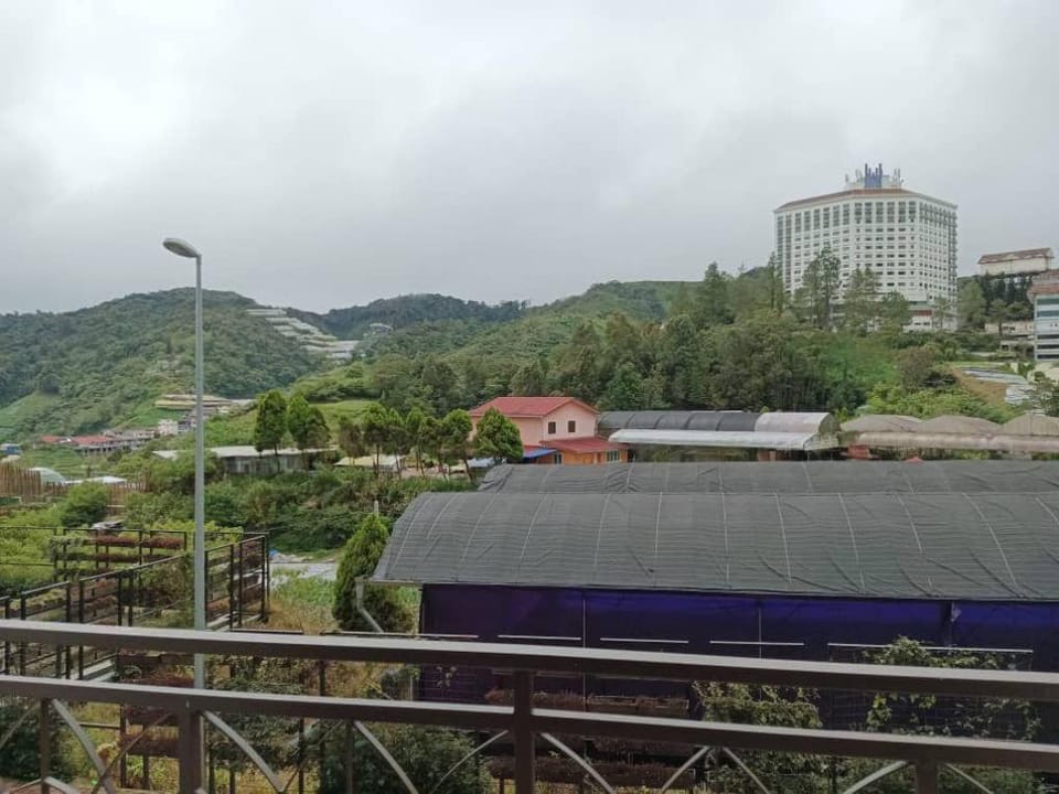 Sunrise n Mountain view Hilltop @Cameron Highlands Apartment in Brinchang