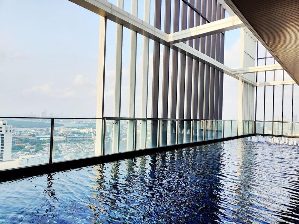 Rooftop pool gym luxury cozy studio Free Wifi  612 Apartment in Bangkok