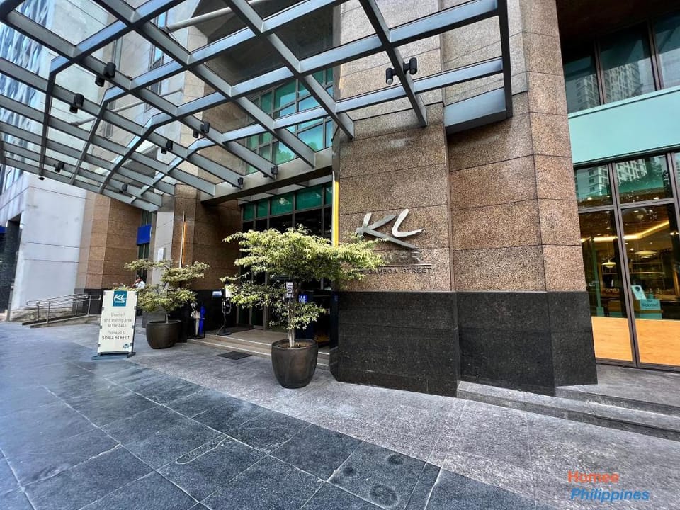 KL Tower Cozy Spacious Studio near Greenbelt Mall Apartment in Pasay