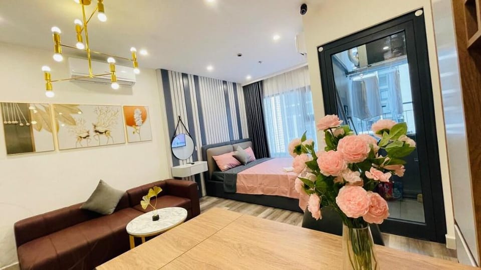 Vinhomes Smartcity-Zhomestay-Căn hộ dich vụ Vacation rental in Laos