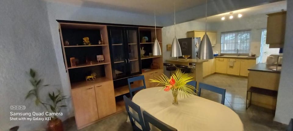 Opp Swimming Pool, Ground Floor Apartment Apartment in Flic en Flac