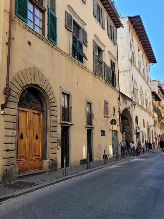 Private Room in the Heart of Florence 32 Vacation rental in Florence