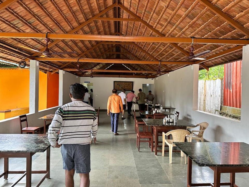 Sherlocks Jungle Retreat - Coorg Hotel in Kerala