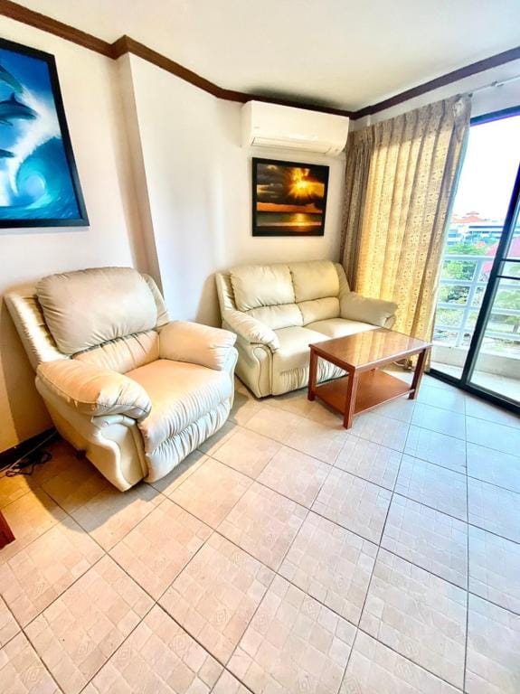Viewtalay 2 ABy NT Apartment in Pattaya City