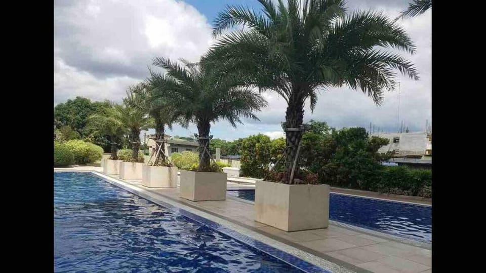 Staycation Studio, Nice City View, Netflix, Pool, Apartment in Quezon City