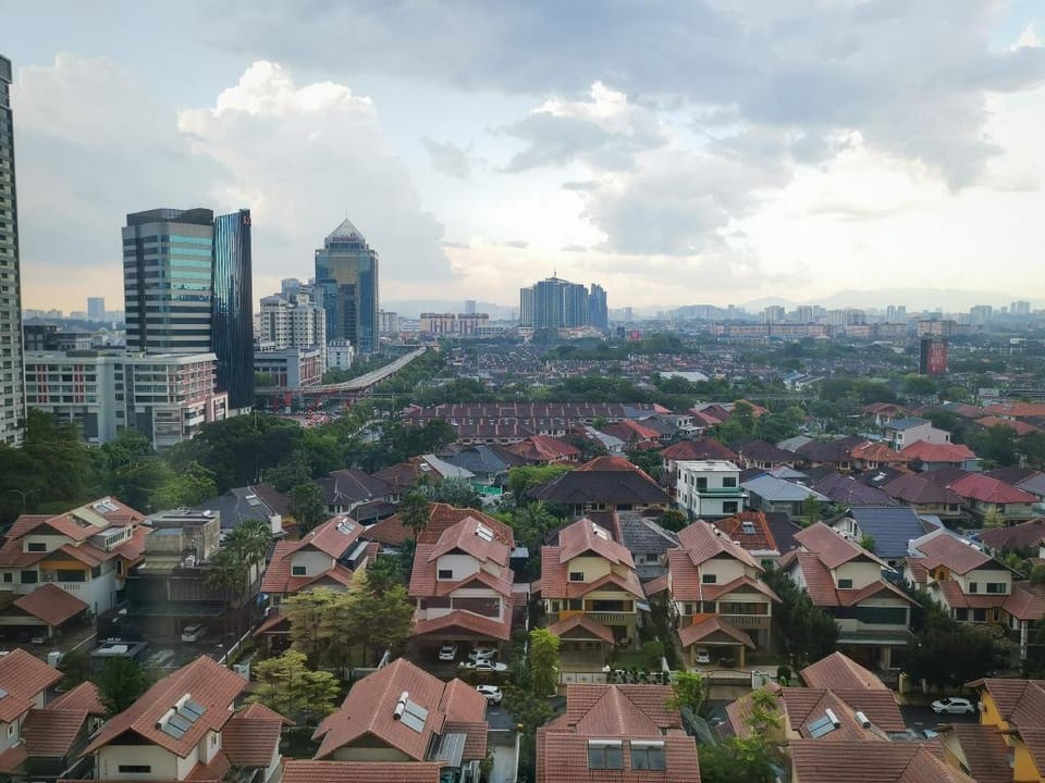 Cozy and Affordable Homestay @ Sunway City Apartment in Subang Jaya