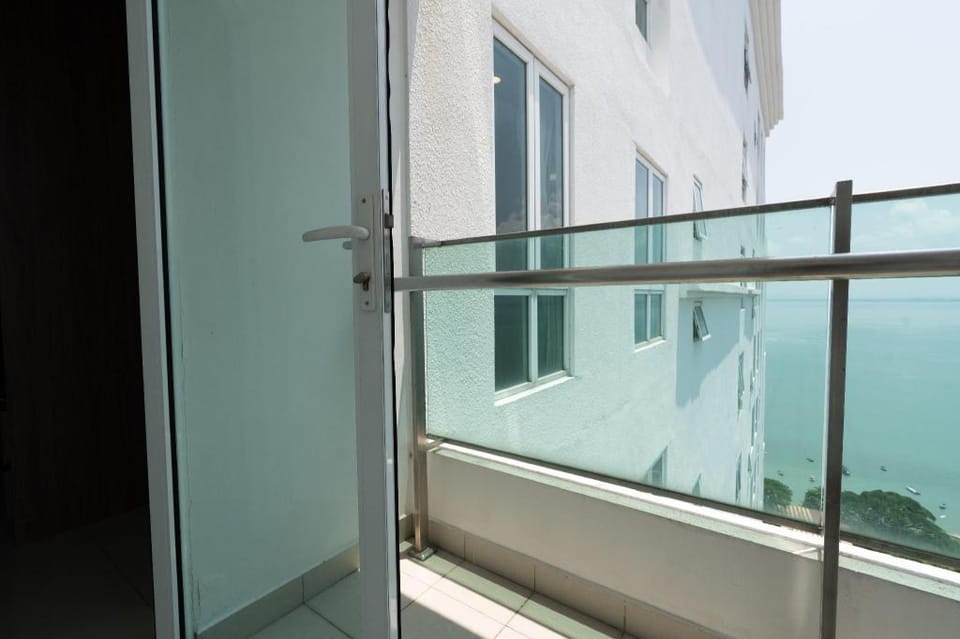 Mansion One Executive Studio 2pax (2801) Vacation rental in George Town