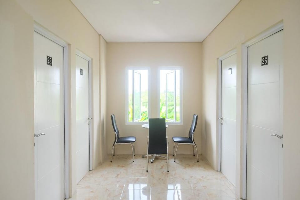 RedDoorz Plus near RS JIH Solo Hotel in Special Region of Yogyakarta