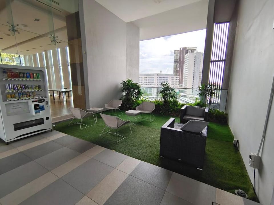 A2105 Grand Medini Princess100mbps Netflix By STAY Vacation rental in Johor