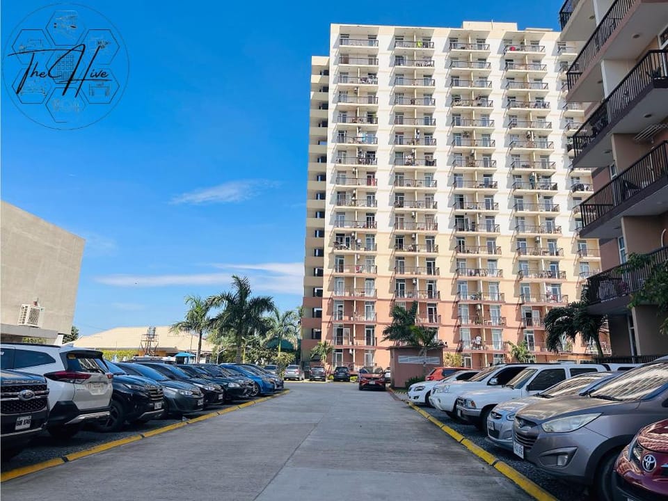 The Hive at Saekyung 956 Condo Near Mactan Airport Apartment in Lapu-Lapu City