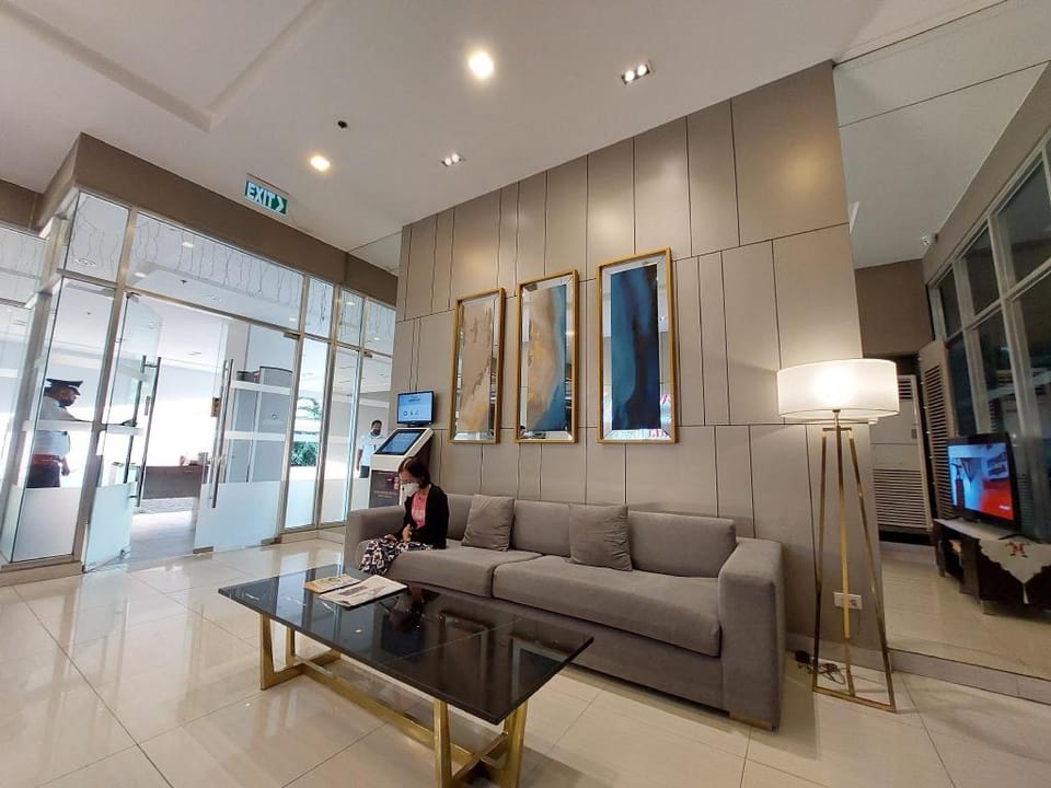 Heart of the City CDO Wifi Netflix Apartment in Cagayan de Oro
