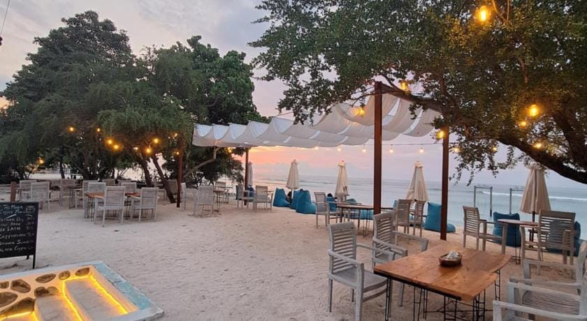 TAJ MAZA SUNSET VILLAS Hotel in Pemenang