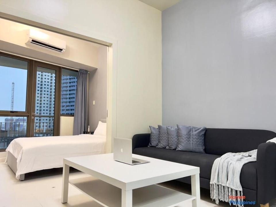 Makati Houses Vacation rental in Pasay