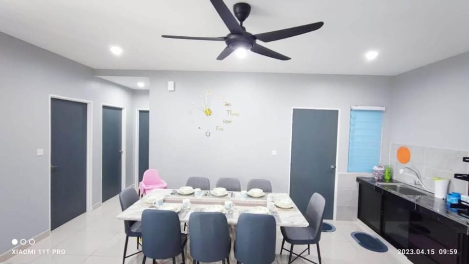 Kaka homestay ipoh town@2parking@3rooms@10pax@wifi Apartment in Ipoh