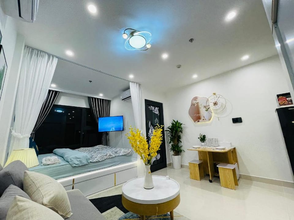 ChiiL Homestay- Vinhome Smart City Apartment in Laos