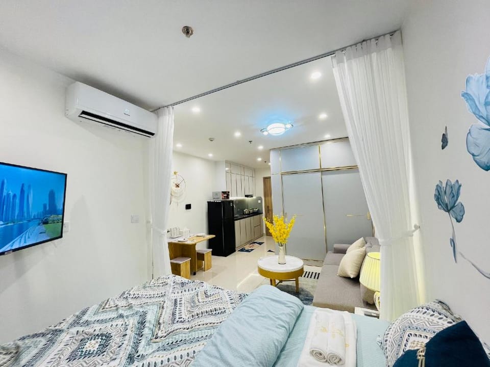 ChiiL Homestay- Vinhome Smart City Apartment in Laos