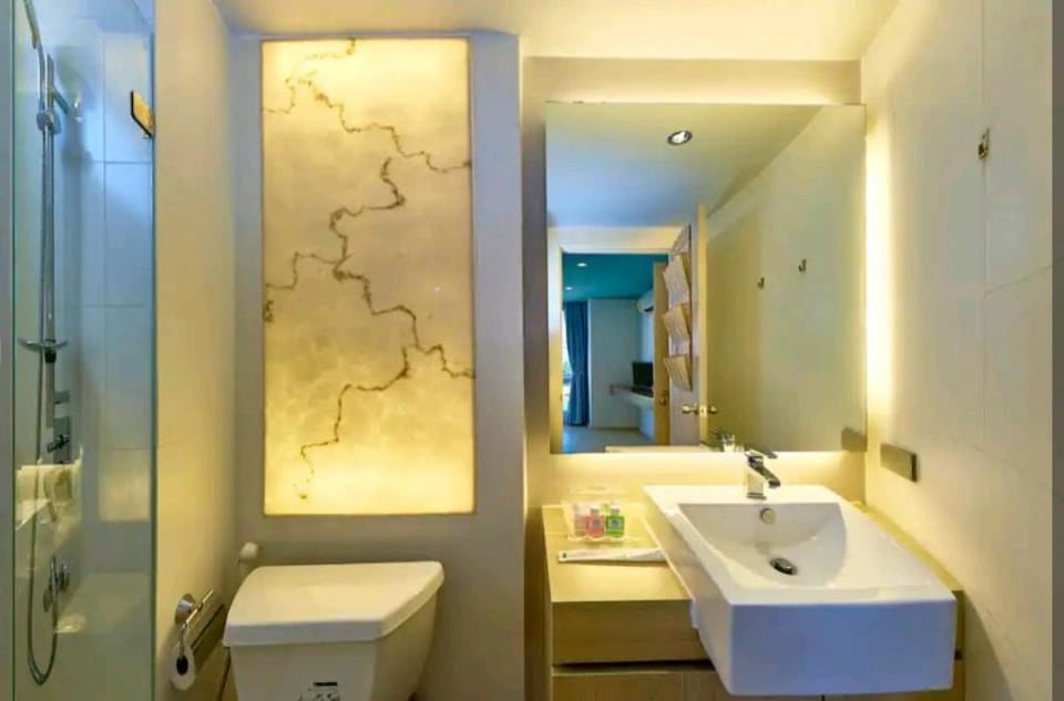 Atlantis Condo Отличная уютная квартира у океана Apartment in Pattaya City