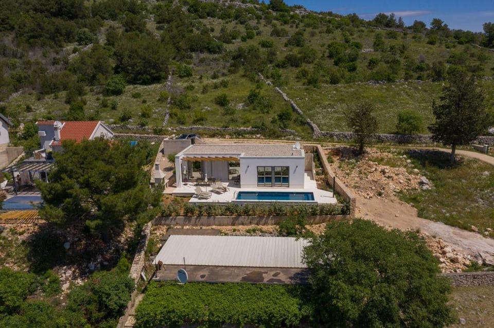 Villa Sullago with heated pool Villa in Šibenik-Knin County, Croatia
