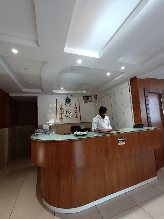 Hotel Rishi International - Grant Road Hotel in Mumbai