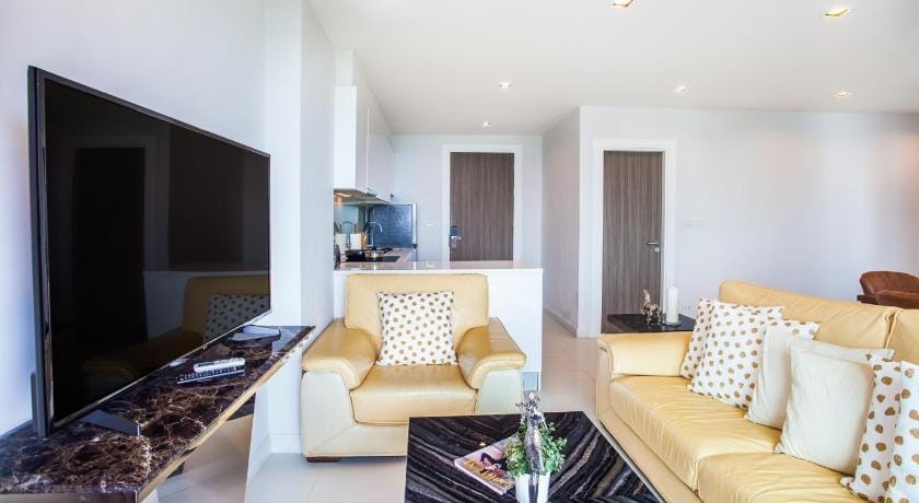The sunshine bangsaray Apartment in Pattaya City