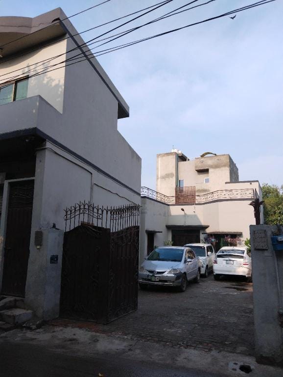 Homewood Suite Two Bedroom Apartment near Airport Apartment in Lahore