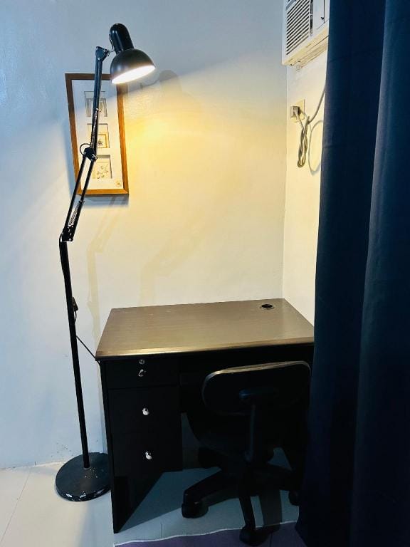 Mikaellas staycation Apartment in Paranaque