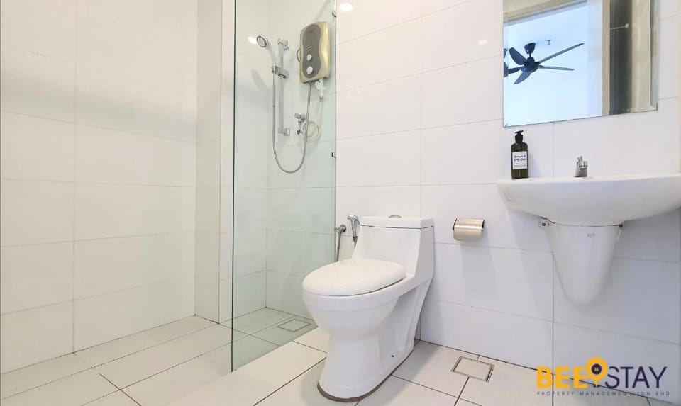 Melaka | The Wave Residence Seaview Netflix A2308 Apartment in Malacca