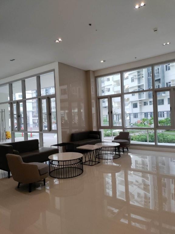 SMDC Vines Residence 2BR Fully furnished Apartment in Quezon City