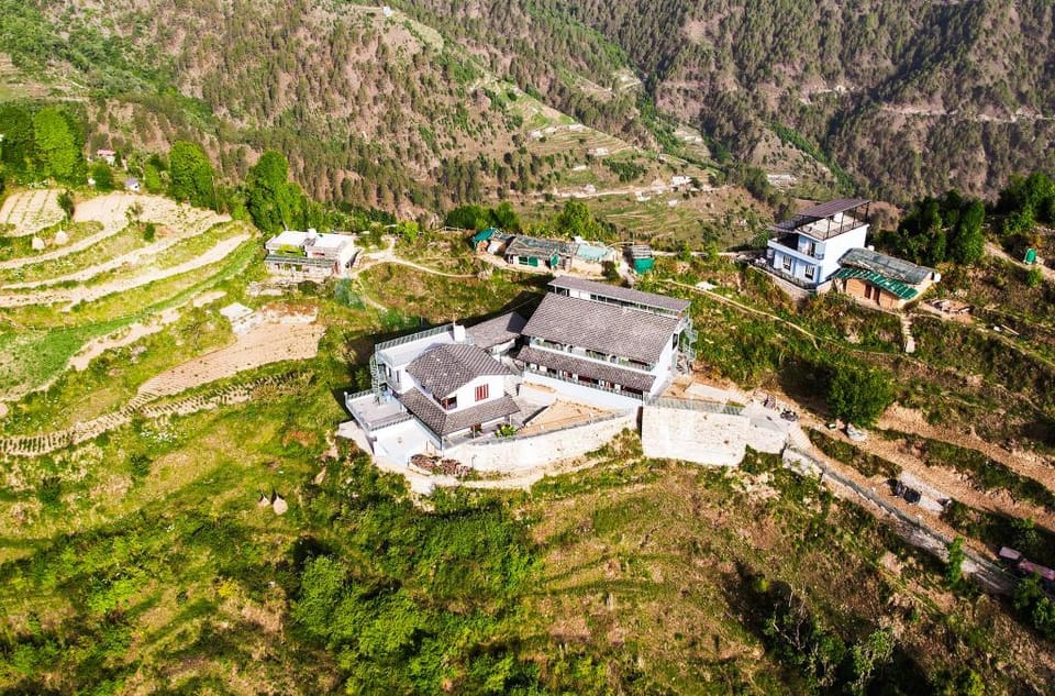 The Himalayan Deodar Hotel in Uttarakhand