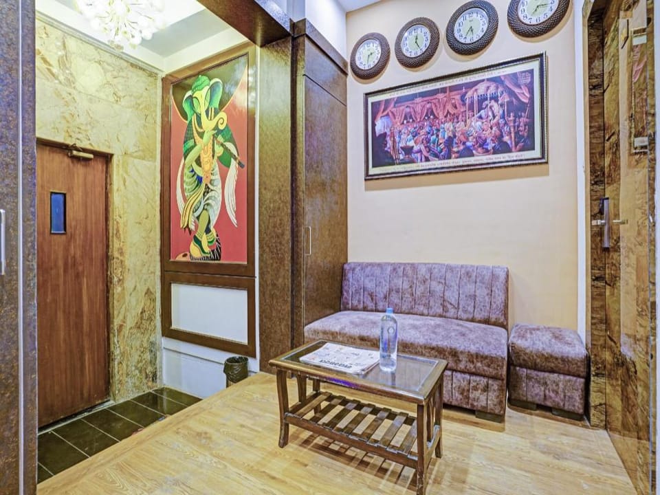 Super Hotel O Sunrise Suites Hotel in Mumbai