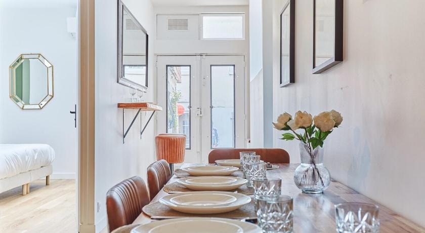 Apartment Loft Père Lachaise by Studio prestige Apartment in Paris