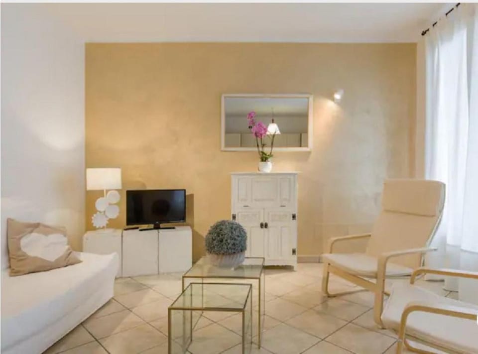 Casa Ulivi Oro Apartment in Desenzano del Garda