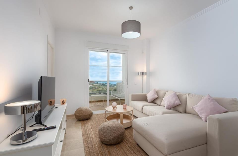Small Oasis Apartment in Manilva