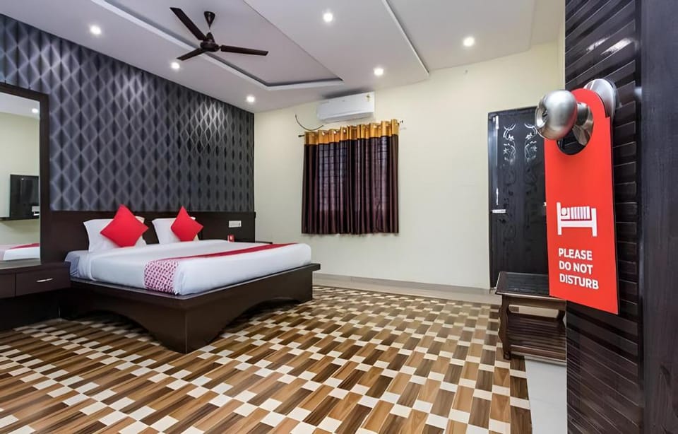 JMC Hotel Lavish,Pithampur Hotel in India