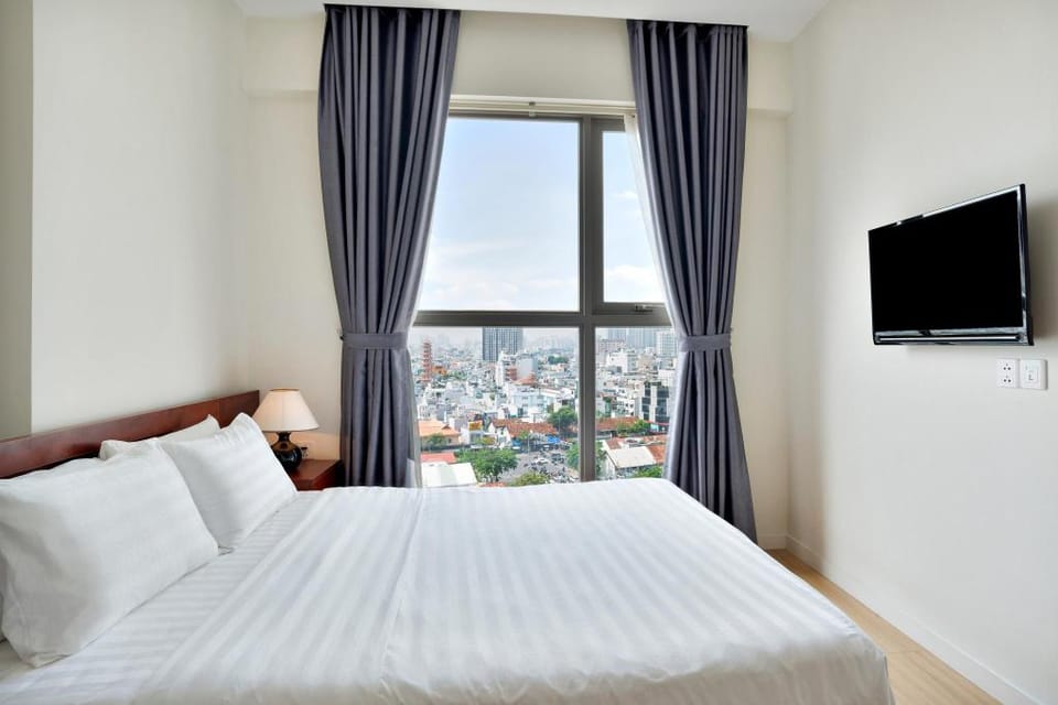Miss Saigon’s Bitexco view for romantic night Vacation rental in Ho Chi Minh City