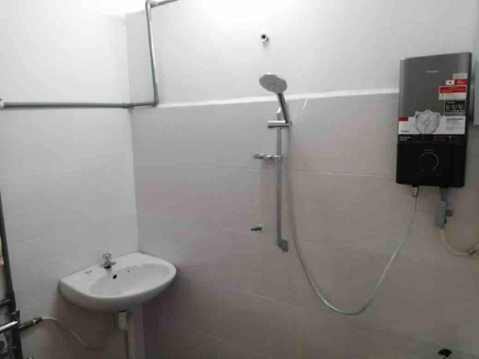 Blue House｜Ulu Yam Homestay｜12-15pax Vacation rental in Selangor, Malaysia