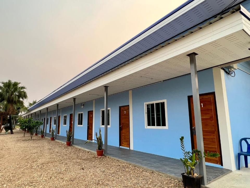 KK Huen Khamkaew Resort & KK House Cafe Nan Apartment in Laos