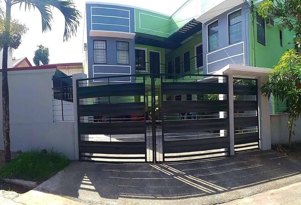 Minimalist Apartment 5 - Nato’s Residences Apartment in Bacolod
