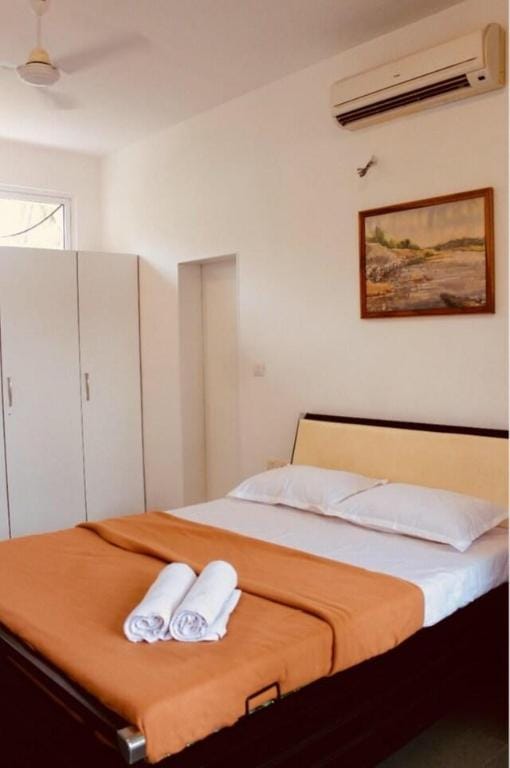 IRISH Style Sea facing White House Vacation rental in Mumbai