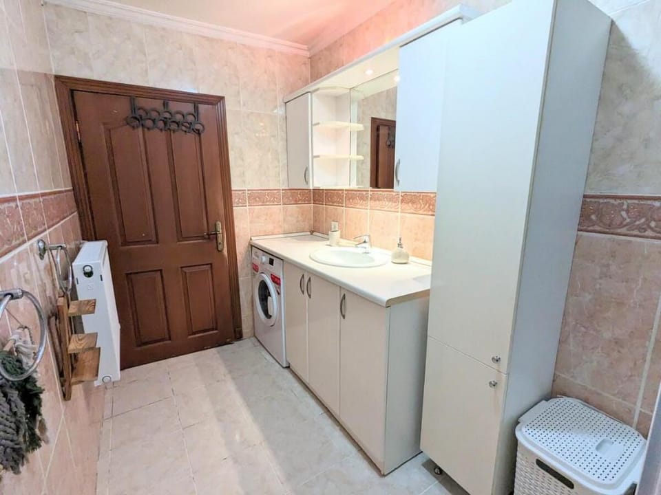 Superb & Elegant 3-Bedroom Apt. in Osmanbey Apartment in Istanbul