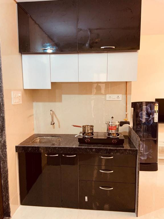 La Terra Studio Service Apartment Apartment in Mumbai