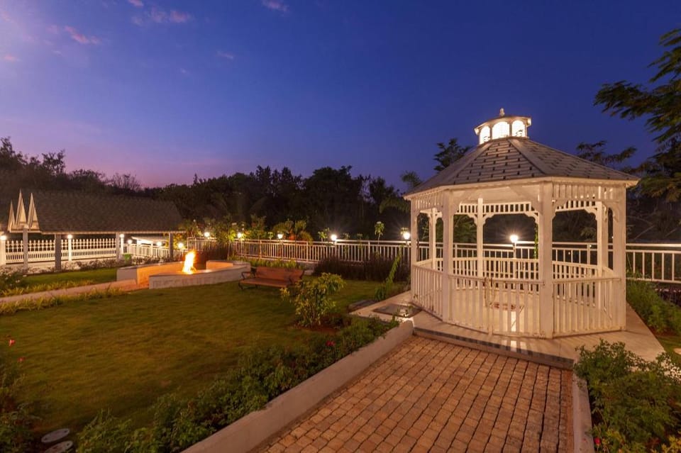 Bellevue Palace by StayVista - Lavish abode Villa in Maharashtra