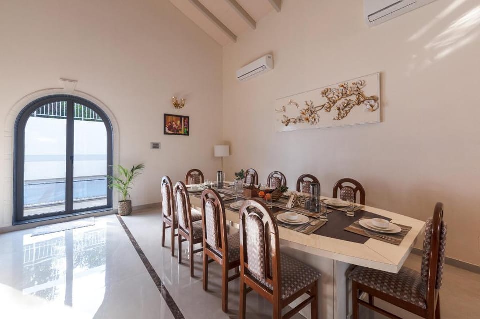 Bellevue Palace by StayVista - Lavish abode Villa in Maharashtra