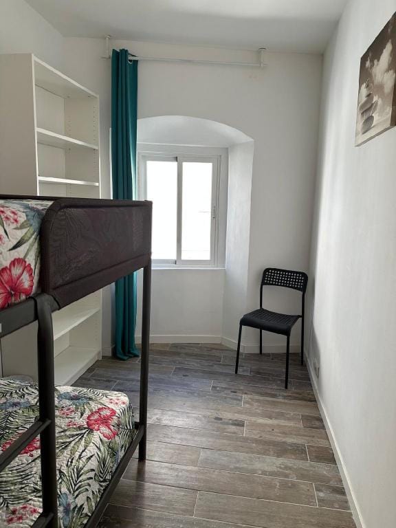 Piso en el centro de El Vendrell Apartment in Baix Penedès